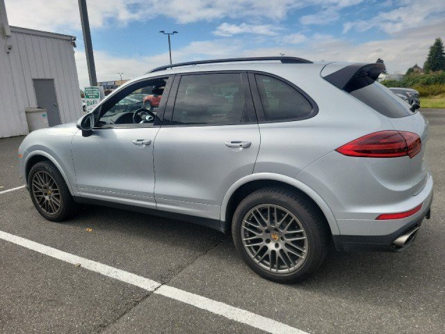 Used 2017 Porsche Cayenne Platinum Edition AWD/4WD image 6