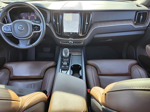 Used 2022 Volvo XC60 B6 Inscription w/ Advanced Package image 13