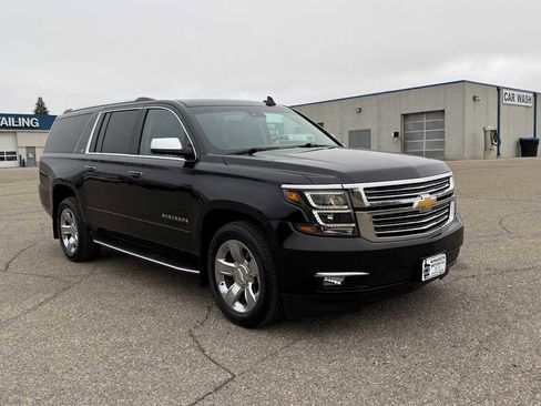 Used 2016 Chevrolet Suburban LTZ image 2