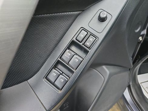 Used 2015 Subaru Forester 2.0XT Premium image 13