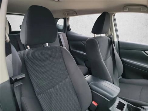 Used 2017 Nissan Rogue Sport S w/ S Appearance Package image 15