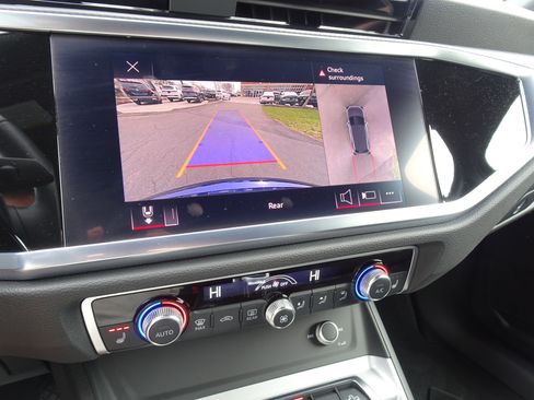 Used 2022 Audi Q3 2.0T Premium Plus image 15