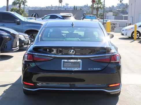 Certified 2025 Lexus ES 300h w/ Premium Package FWD image 20