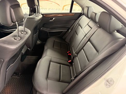 Used 2014 Mercedes-Benz E 350 4MATIC Sedan image 18
