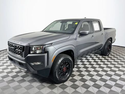 Used 2023 Nissan Frontier SV w/ Technology Package AWD/4WD image 4