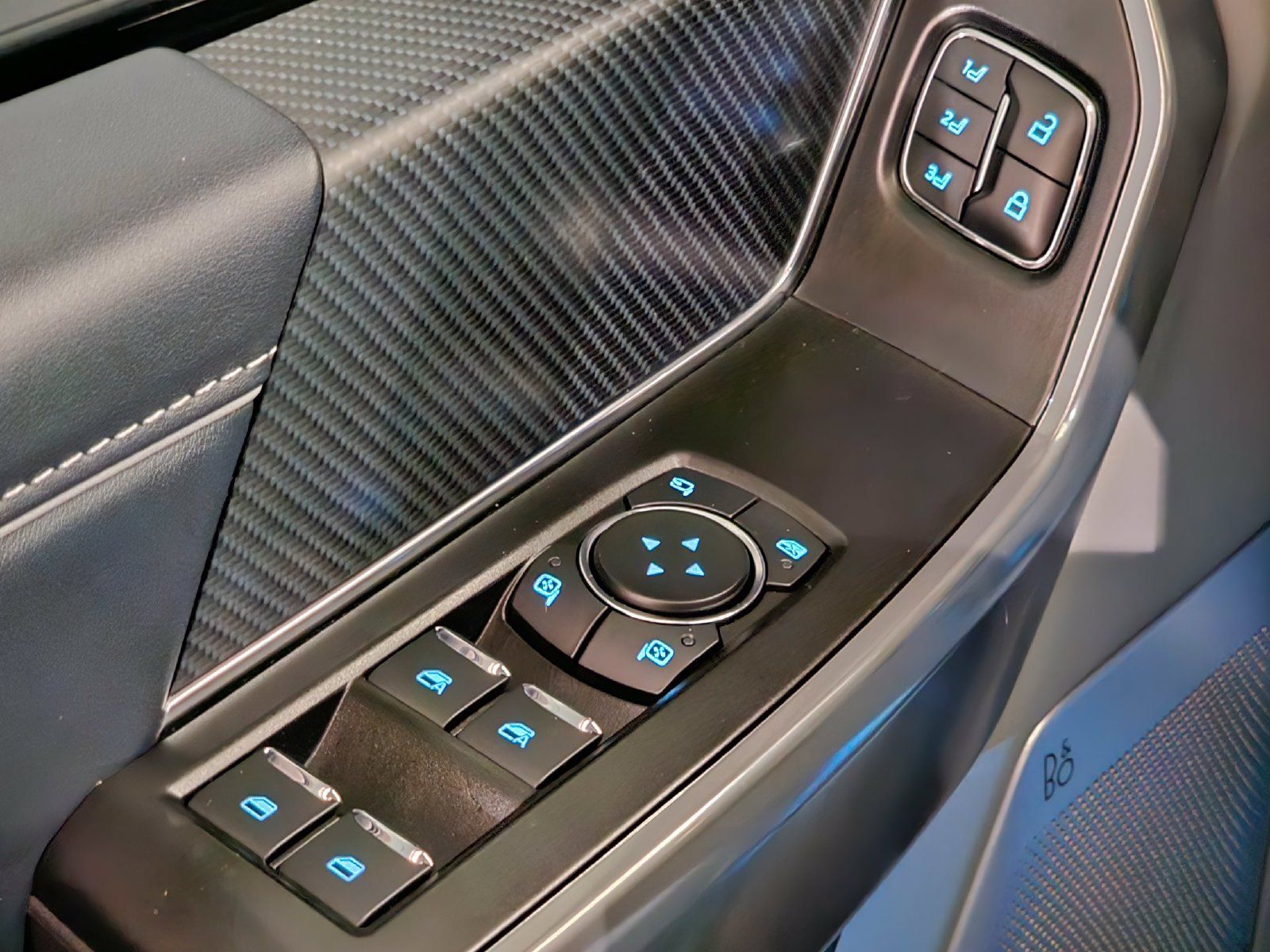 Used 2022 Ford F150 Limited AWD/4WD image 23
