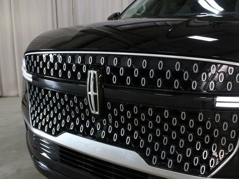 New 2026 Lincoln Navigator Reserve AWD/4WD image 64