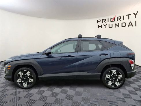Used 2025 Hyundai Kona SEL image 7