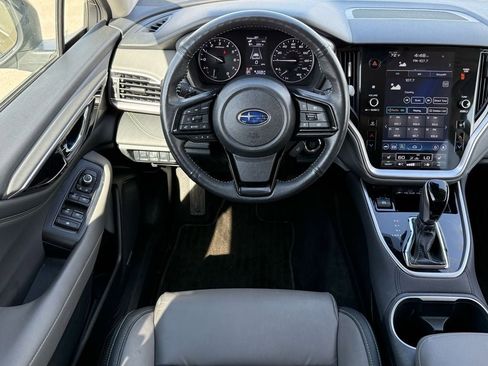 Used 2025 Subaru Outback Onyx Edition AWD/4WD image 17