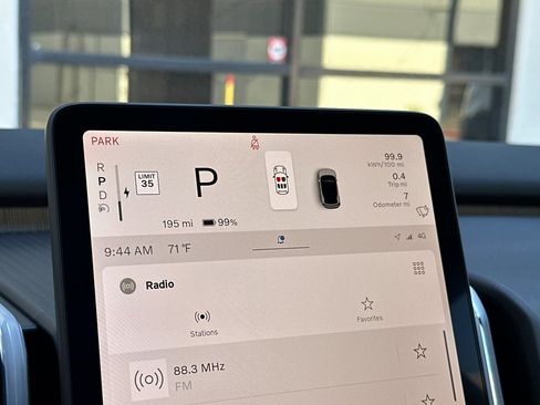 New 2026 Volvo EX30 Plus w/ Climate Package image 21