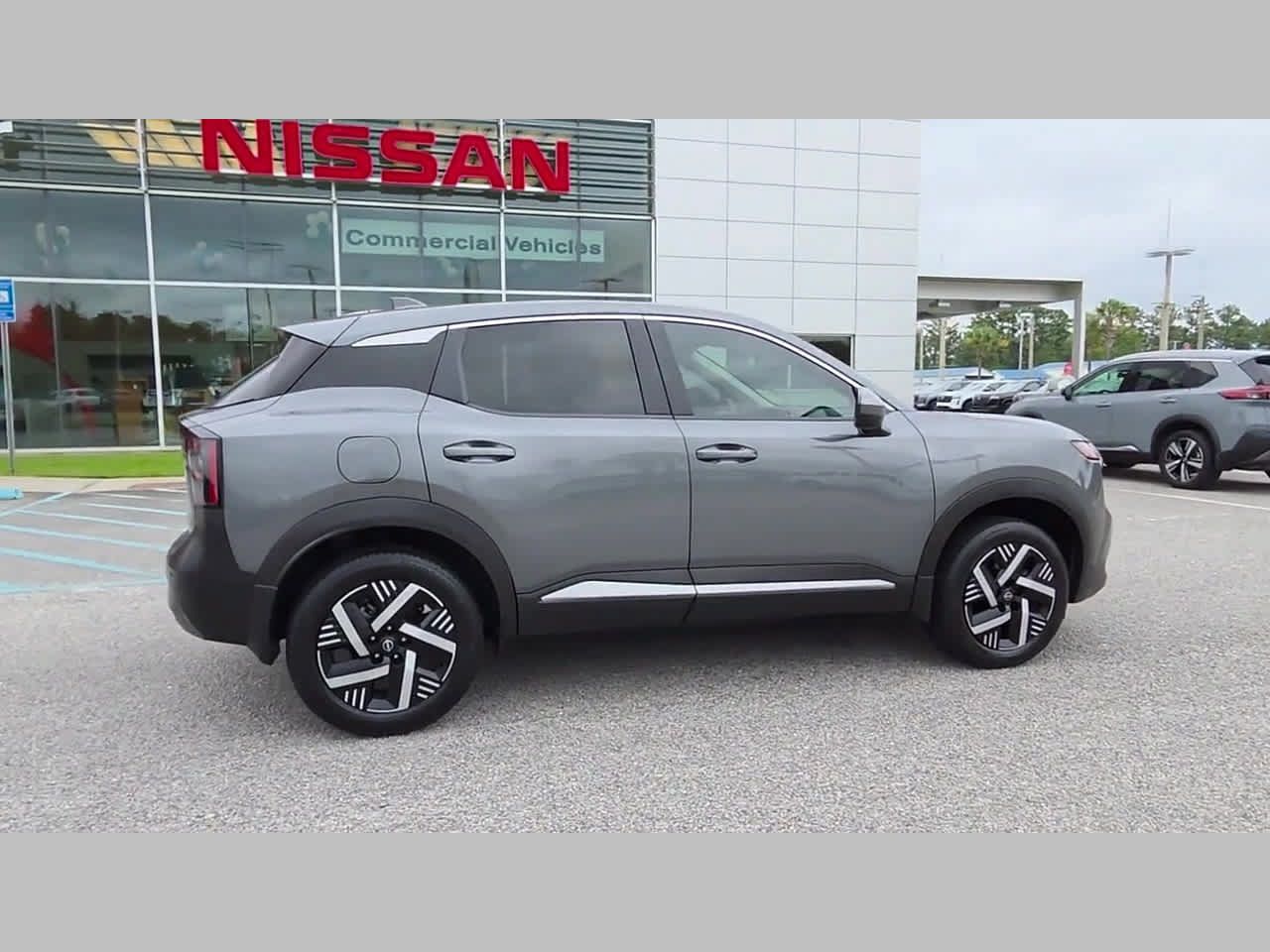 Used 2025 Nissan Kicks SV FWD image 35