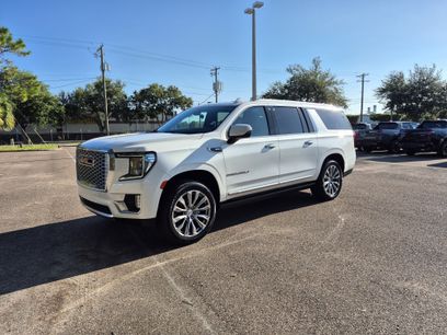 Used 2021 GMC Yukon XL Denali w/ Denali Premium Package