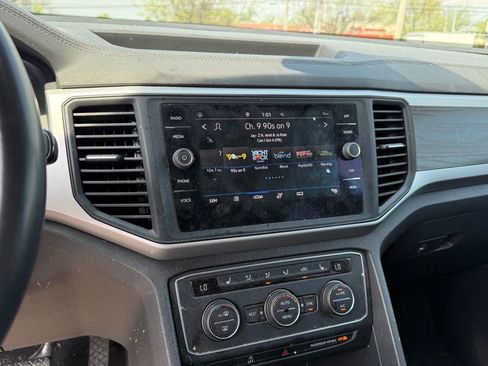 Used 2021 Volkswagen Atlas SE image 19