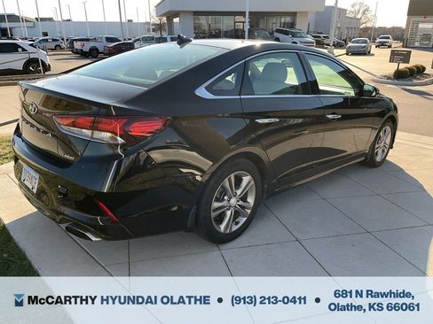 Used 2019 Hyundai Sonata Limited w/ Ultimate Package 04 image 10