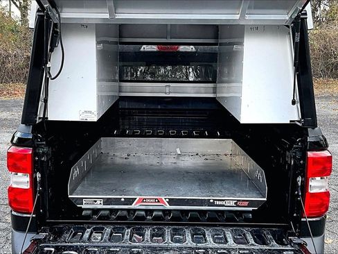 Used 2022 Ford Maverick XL image 29