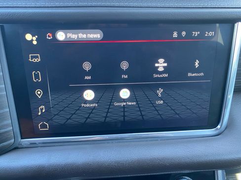 Used 2022 GMC Yukon XL Denali image 16