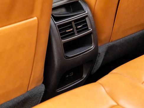 Used 2022 Cadillac XT5 Premium Luxury image 19