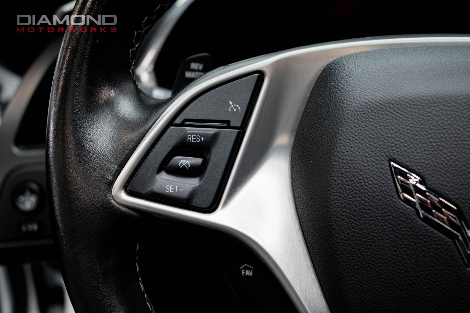 Used 2019 Chevrolet Corvette Stingray Coupe w/ 1LT RWD image 95