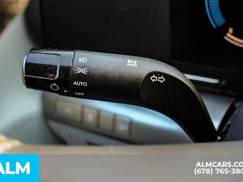 Used 2024 Hyundai Kona SEL FWD image 29