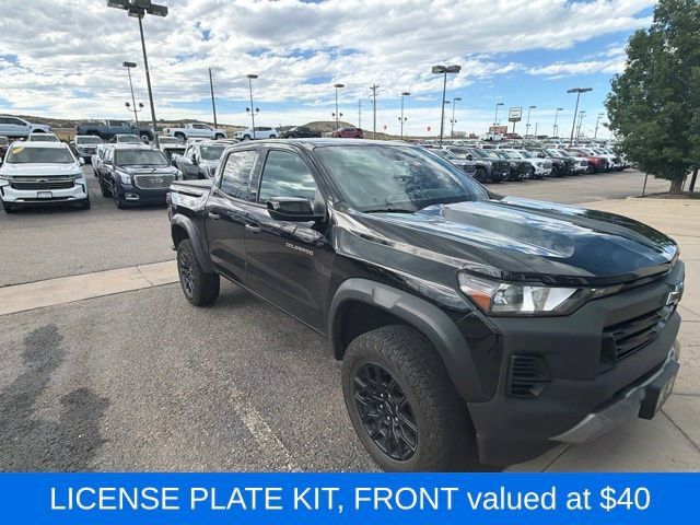 Used 2023 Chevrolet Colorado Trail Boss w/ Advanced Trailering Package AWD/4WD image 10