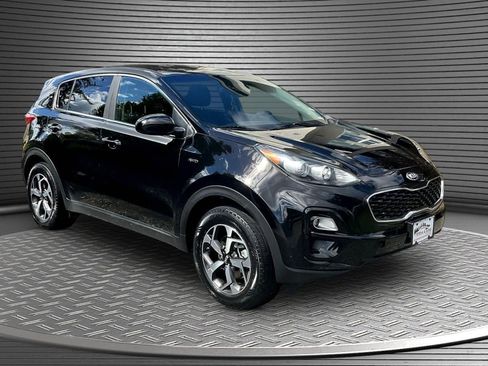 Used 2020 Kia Sportage LX image 1