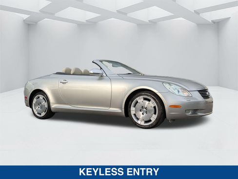 Used 2003 Lexus SC 430 Convertible RWD image 2
