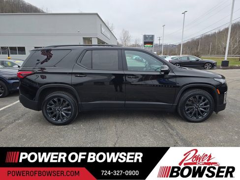 Used 2023 Chevrolet Traverse RS image 6