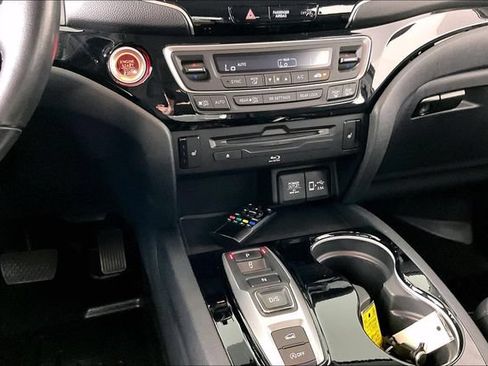 Used 2020 Honda Pilot Touring image 8