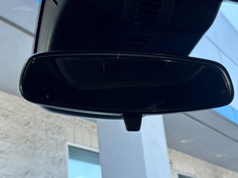 Used 2025 Chevrolet Traverse Z71 image 27