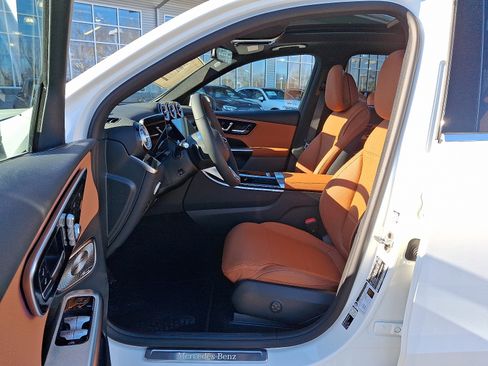 New 2026 Mercedes-Benz GLC 300 4MATIC image 12