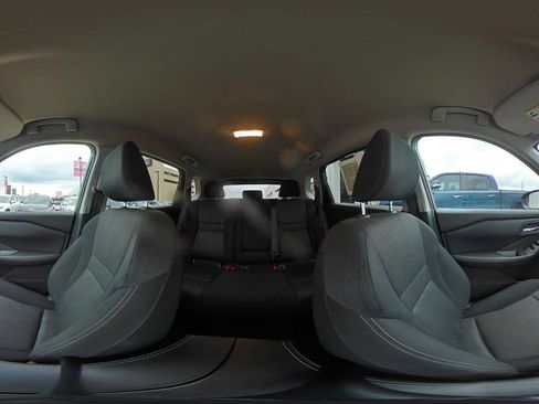Used 2025 Nissan Rogue SV AWD/4WD image 43