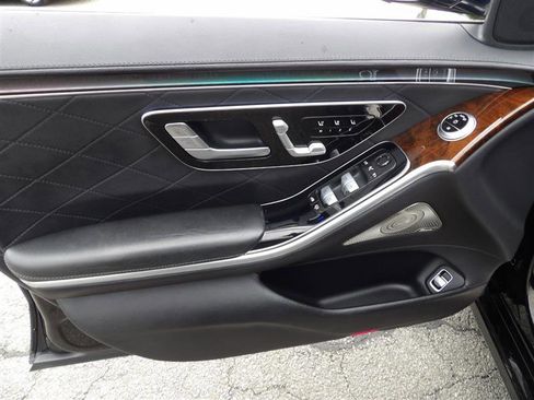 Used 2021 Mercedes-Benz S 580 4MATIC Sedan image 11