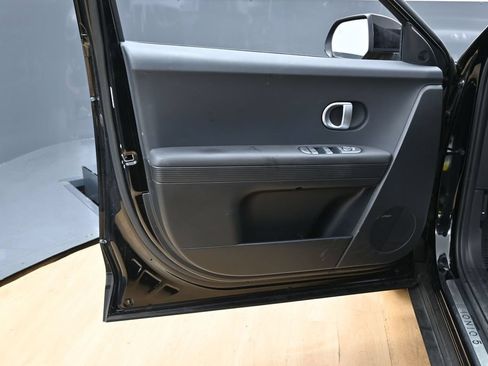 Used 2024 Hyundai Ioniq 5 SE RWD image 36
