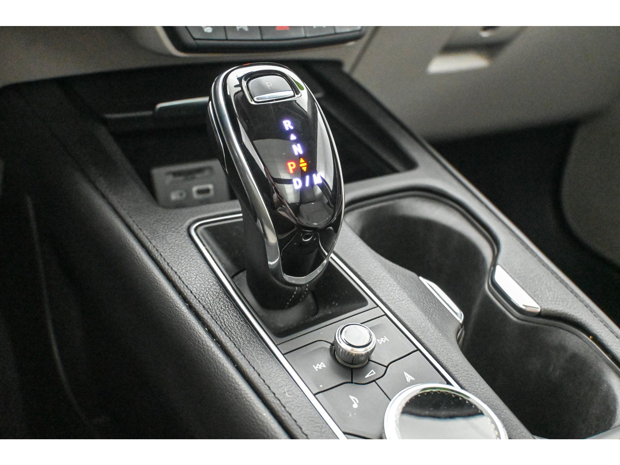Used 2023 Cadillac XT4 Premium Luxury w/ Cold Weather Package FWD image 41
