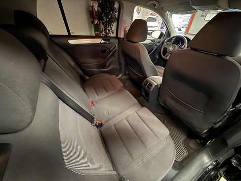 Used 2014 Volkswagen Golf 4-Door image 13