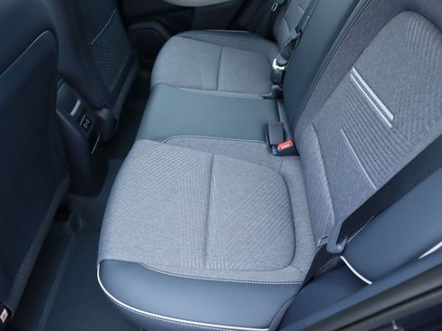 New 2026 Hyundai Venue SEL FWD image 17
