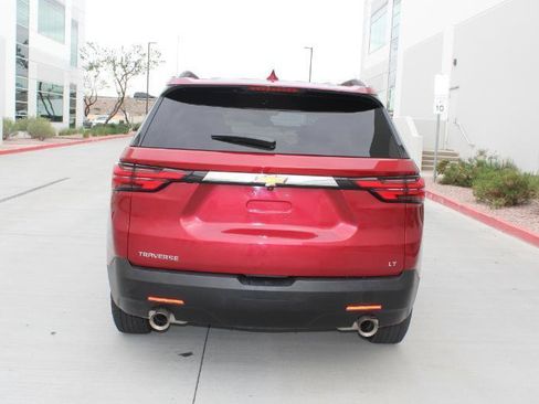 Used 2023 Chevrolet Traverse LT FWD image 6