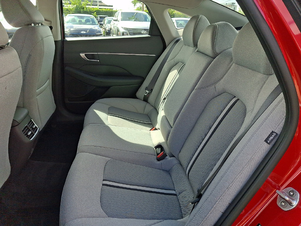 Used 2020 Hyundai Sonata SEL w/ Convenience Package FWD image 10