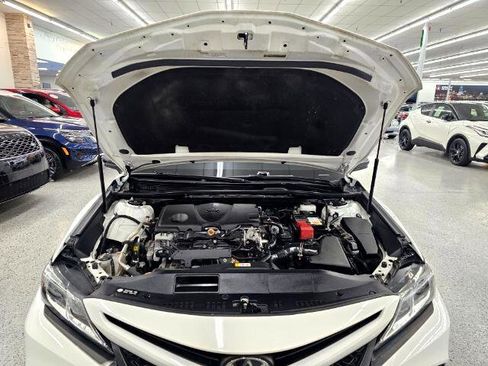 Used 2020 Toyota Camry SE image 36