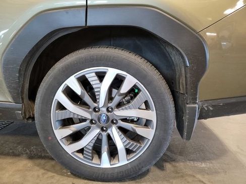 Used 2025 Subaru Forester Touring w/ Popular Package - Touring AWD/4WD image 13