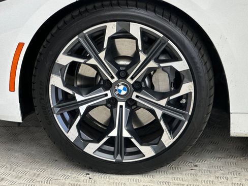 Used 2025 BMW 430i Coupe w/ Convenience Package image 11