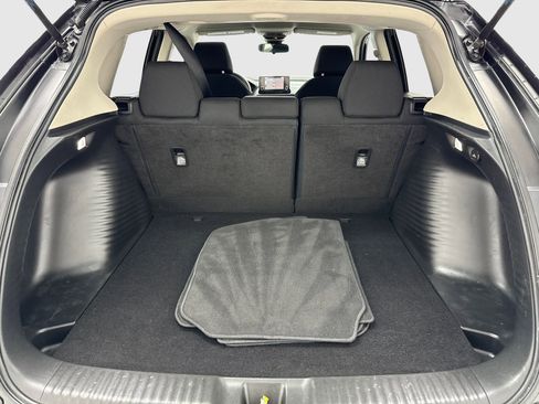 Used 2023 Honda HR-V LX image 45