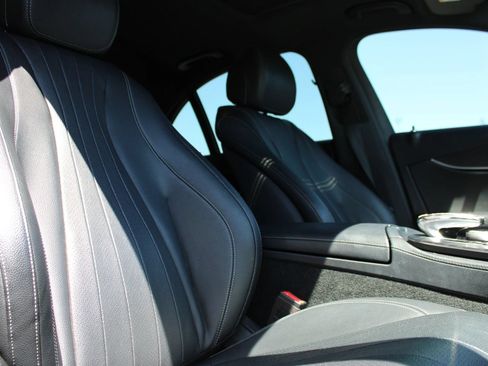 Used 2019 Mercedes-Benz E 300 w/ Premium 1 Package image 15