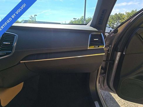 Used 2024 Volvo XC90 B6 Ultimate w/ Protection Package Premier AWD/4WD image 12