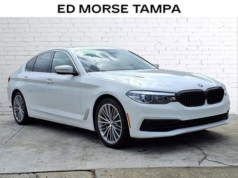 Used 2020 BMW 530e w/ Premium Package image 5