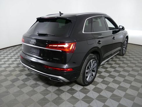 Used 2023 Audi Q5 2.0T Premium w/ Convenience Package AWD/4WD image 3