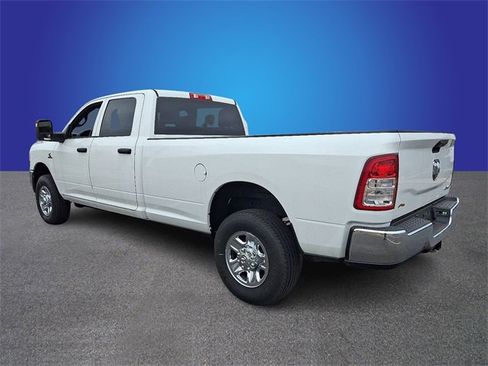 Used 2023 RAM 3500 Tradesman w/ Chrome Appearance Group image 6