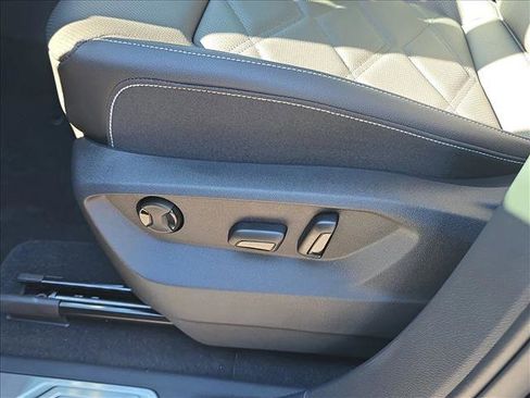 New 2026 Volkswagen Atlas SE FWD image 6