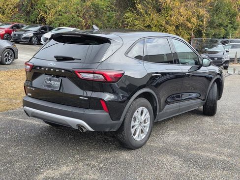 Used 2025 Ford Escape Active AWD/4WD image 5