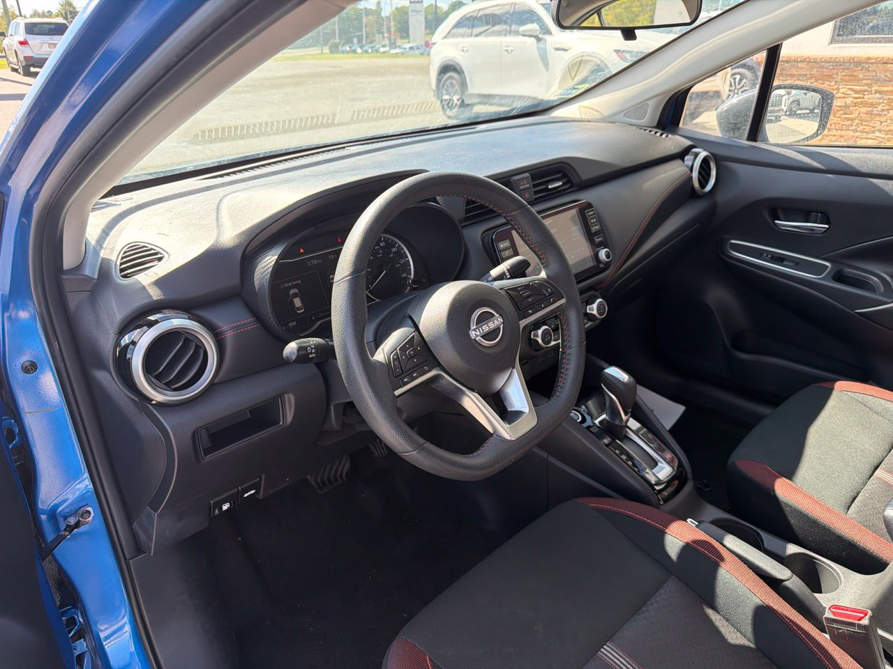 Used 2024 Nissan Versa SR FWD image 4